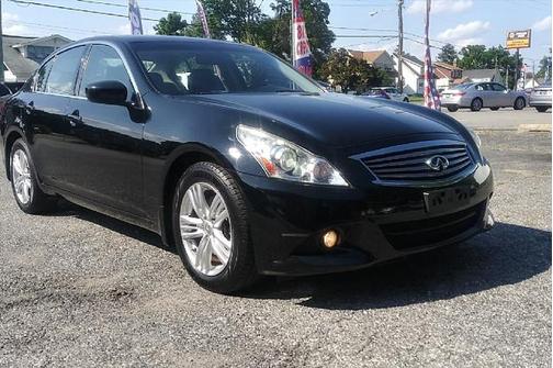 2010 INFINITI G37x Base