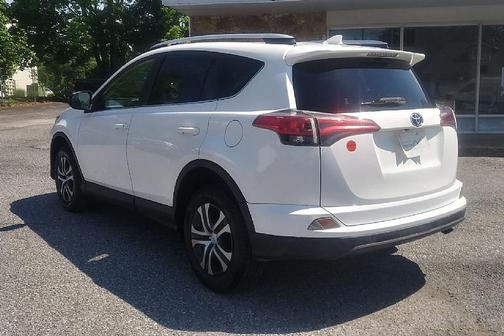 White 2016 Toyota RAV4 LE