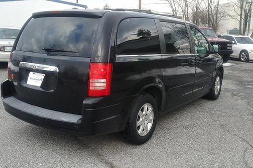 2008 Chrysler Town & Country Touring
