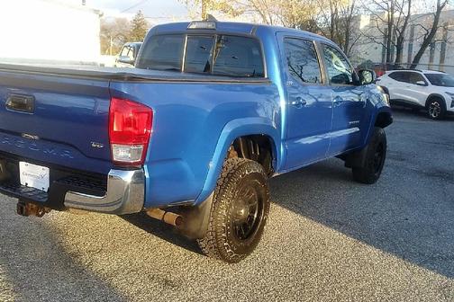 2016 Toyota Tacoma SR5