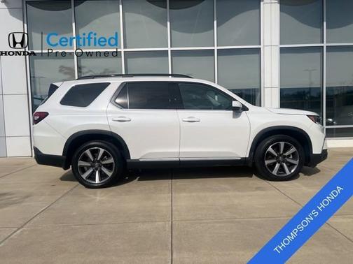 Platinum White Pearl 2024 Honda Pilot