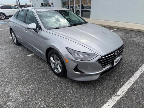 Silver 2023 Hyundai SONATA SE