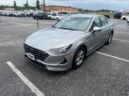 Silver 2023 Hyundai SONATA SE