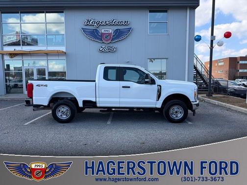 Oxford White 2024 Ford F-250 XL