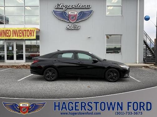 2022 Hyundai ELANTRA SEL