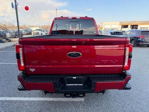 2024 Ford F-350 LARIAT SUPER DUTY