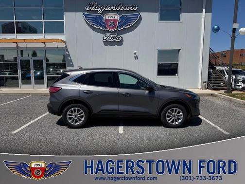 CARBONIZED GRAY 2022 Ford Escape SE