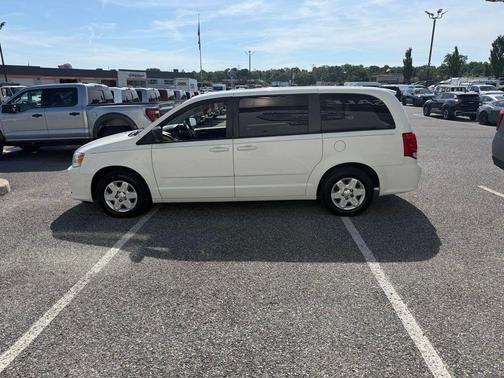 Stone White Clearcoat 2011 Dodge Grand Caravan Express