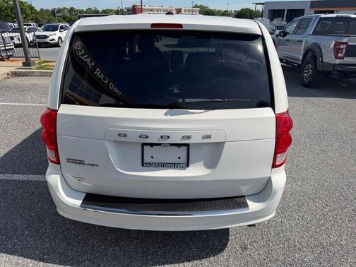 Stone White Clearcoat 2011 Dodge Grand Caravan Express
