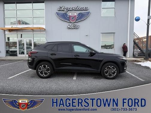 2025 Chevrolet Trax LT