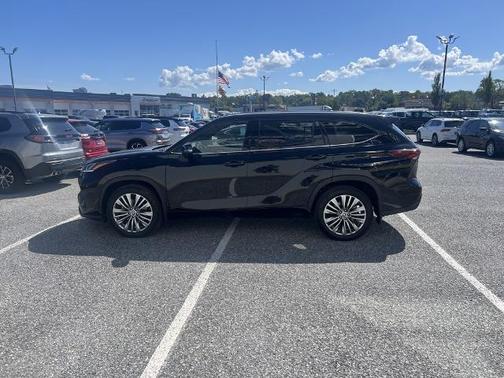 2024 Toyota Highlander PLATINUM