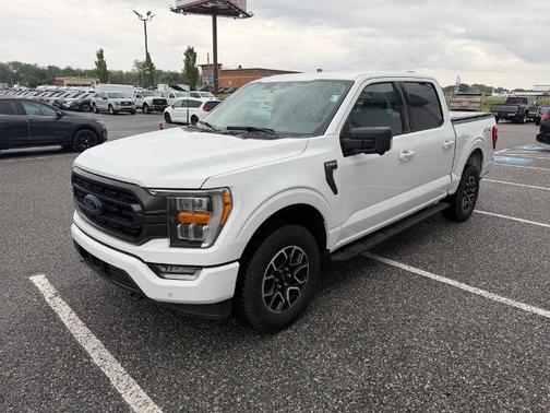 OXFORD WHITE 2023 Ford F-150 XLT