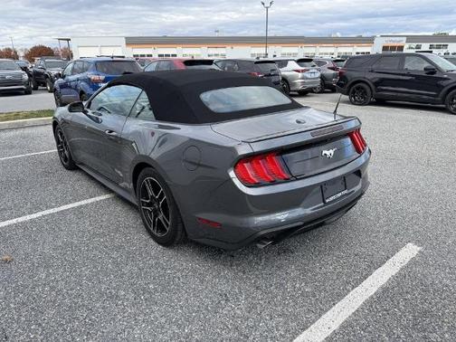 2021 Ford Mustang ECOBOOST PREMIUM