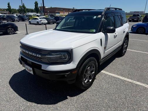 Oxford White 2023 Ford Bronco Sport Badlands