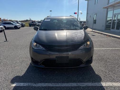 2020 Chrysler Pacifica LAUNCH EDITION