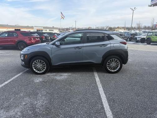 2021 Hyundai KONA SEL
