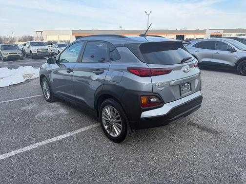 2021 Hyundai KONA SEL