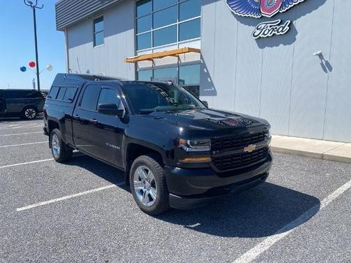 2018 Chevrolet Silverado 1500 CUSTOM