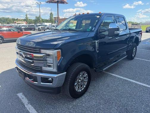 Blue 2019 Ford F-250 Lariat