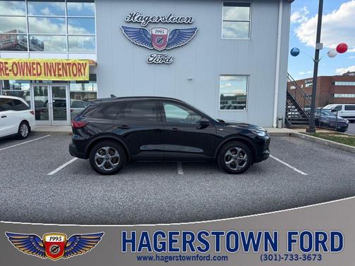 Black Metallic 2025 Ford Escape ST-Line