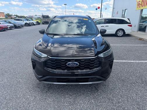 Black Metallic 2025 Ford Escape ST-Line