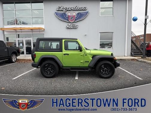 2025 Jeep Wrangler SPORT