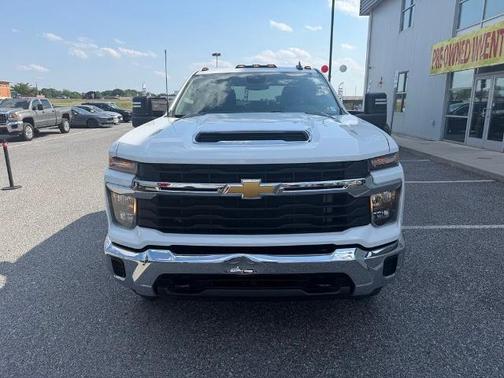 Summit White 2024 Chevrolet Silverado 2500 LT