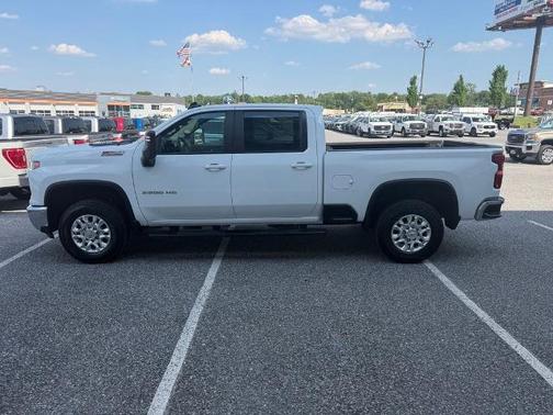 Summit White 2024 Chevrolet Silverado 2500 LT