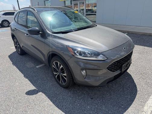 Gray Metallic 2022 Ford Escape SEL