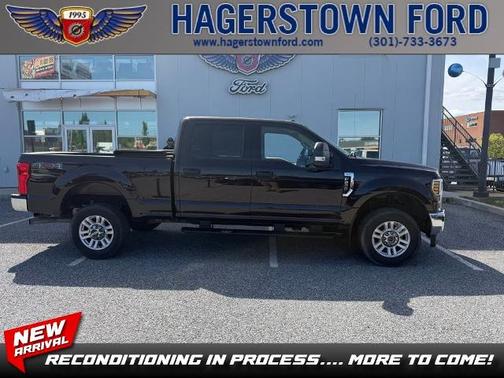MAGMA RED 2019 Ford F-250 XLT