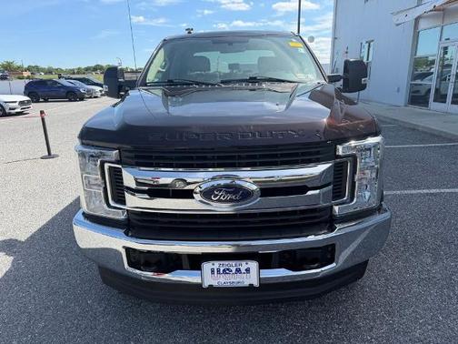 MAGMA RED 2019 Ford F-250 XLT