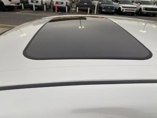 2022 Toyota Avalon XSE NIGHTSHADE