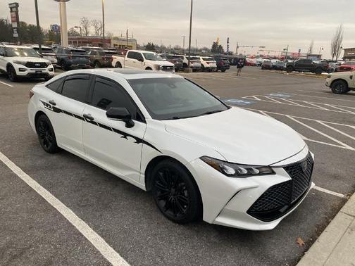 2022 Toyota Avalon XSE NIGHTSHADE