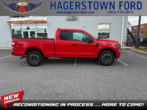 RACE RED 2023 Ford F-150 XL