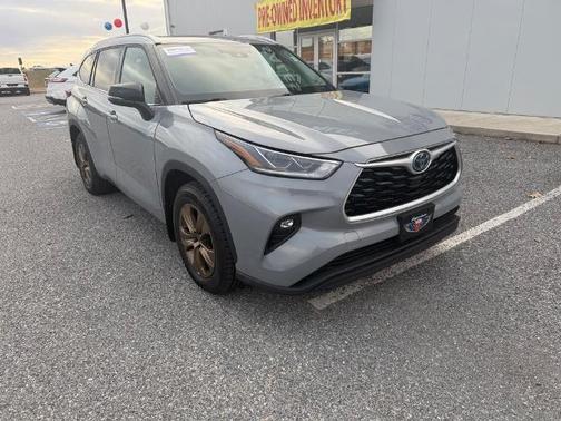 2022 Toyota Highlander BRONZE EDITION