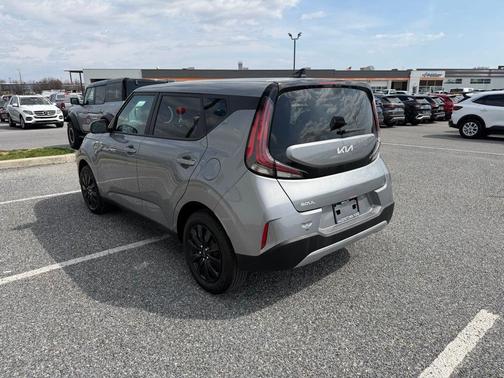 Steel Gray 2025 Kia Soul LX