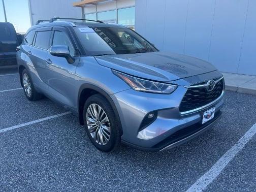 2022 Toyota Highlander PLATINUM