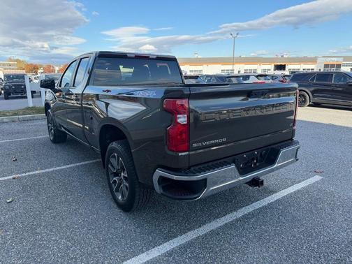 Harvest Gold / Bronze 2023 Chevrolet Silverado 1500 LT
