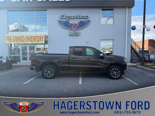 Harvest Gold / Bronze 2023 Chevrolet Silverado 1500 LT