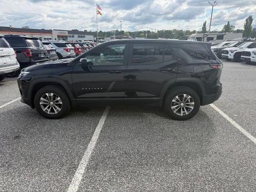 Mosaic Black Metallic 2026 Chevrolet Equinox LT
