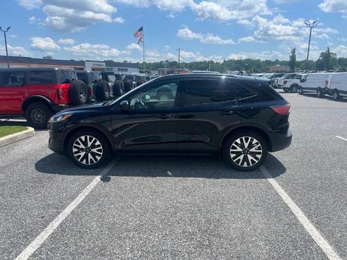 2020 Ford Escape SE SPORT