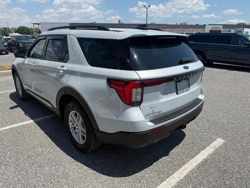 SPACE WHITE METALLIC 2025 Ford Explorer ACTIVE