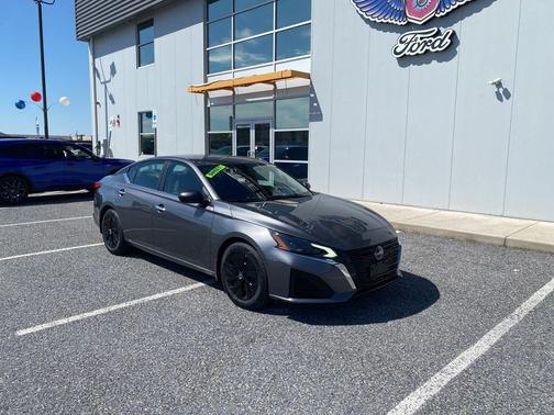 Gun Metallic 2024 Nissan Altima 2.5 S
