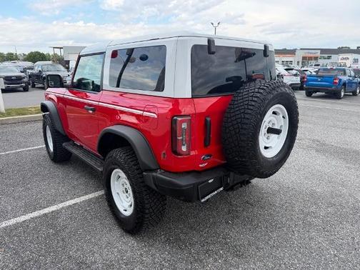 RACE RED 2024 Ford Bronco HERITAGE EDITION