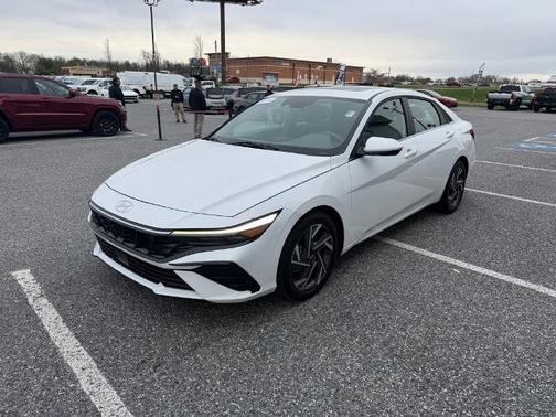 2025 Hyundai ELANTRA SEL CONVENIENCE
