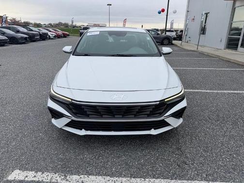 2025 Hyundai ELANTRA SEL CONVENIENCE