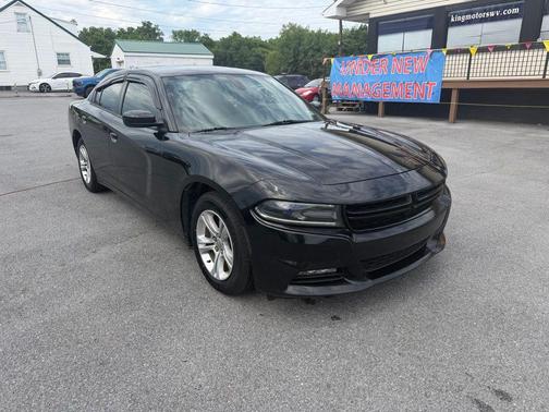Pitch Black Clearcoat 2016 Dodge Charger SE