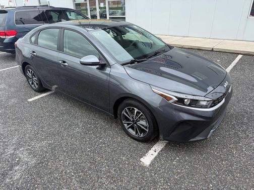 Gravity Gray 2024 Kia Forte LXS