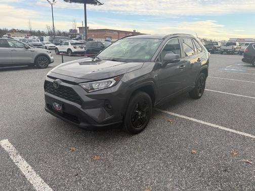 2020 Toyota RAV4 XLE