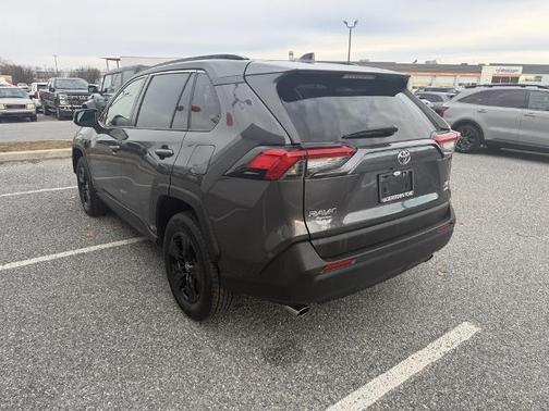 2020 Toyota RAV4 XLE